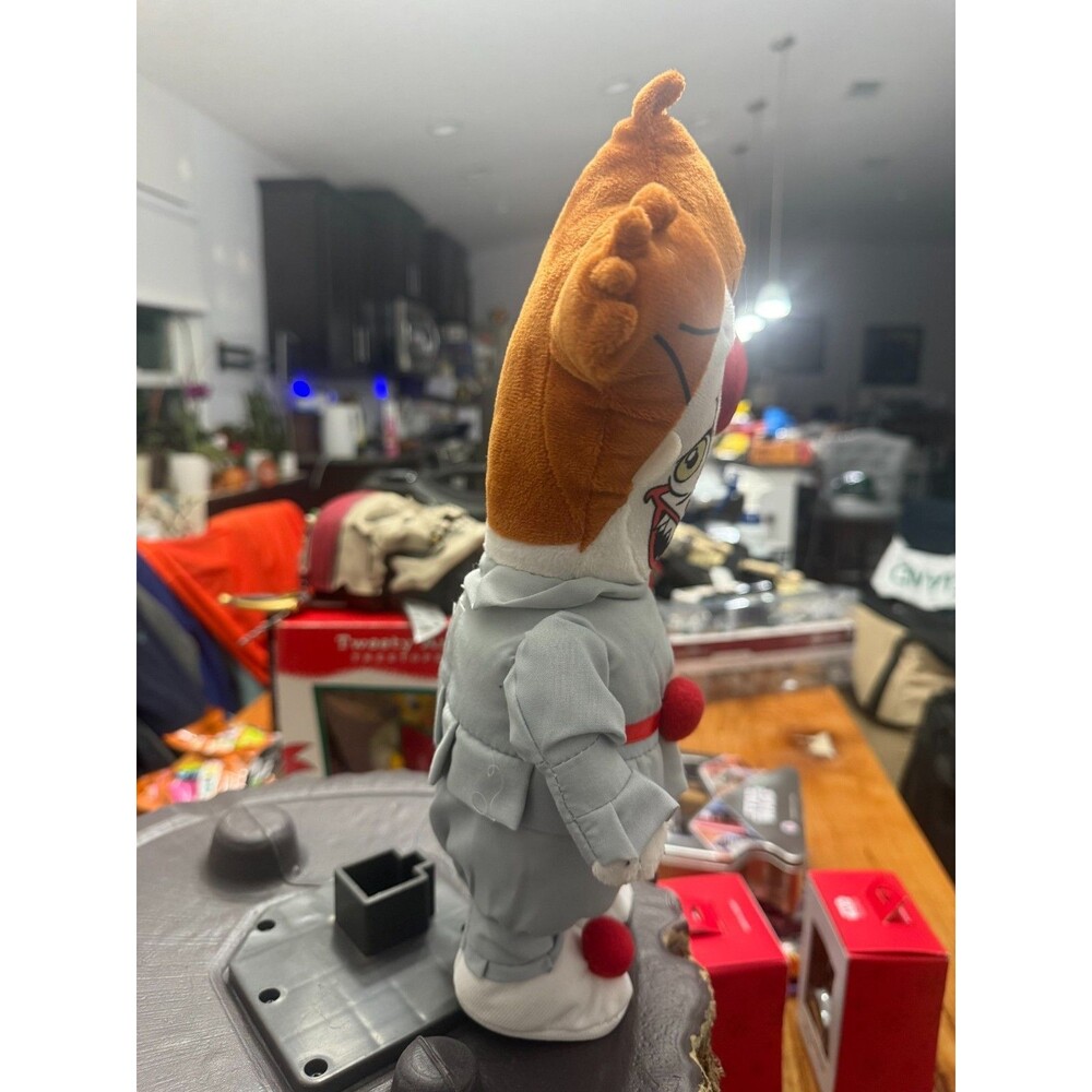 Gemmy Pennywise Plush Animated Waddler IT Chapter Two Horror Halloween 16" - Picture 4 of 9